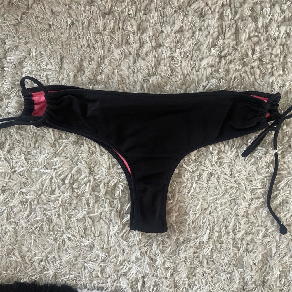 Victoria’s Secret Pink bathing suit bottoms